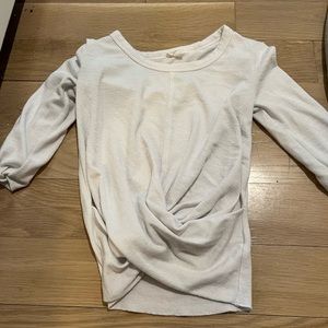 basic knotted white tee